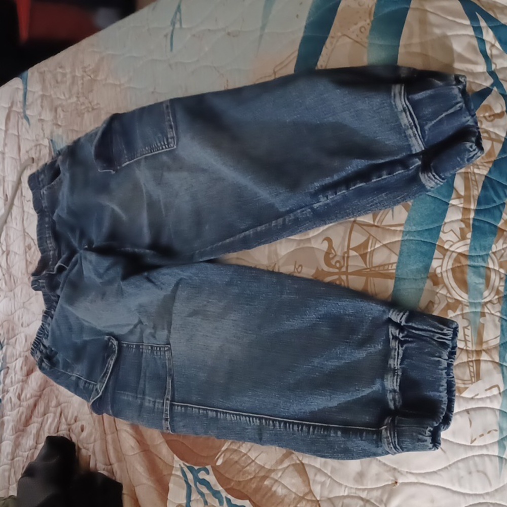 Women's jeans - Picture 2 of 5